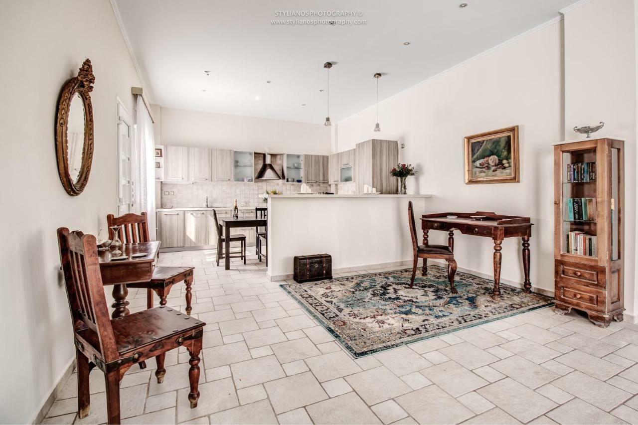 Villa Intemella Kompítsion Exteriér fotografie